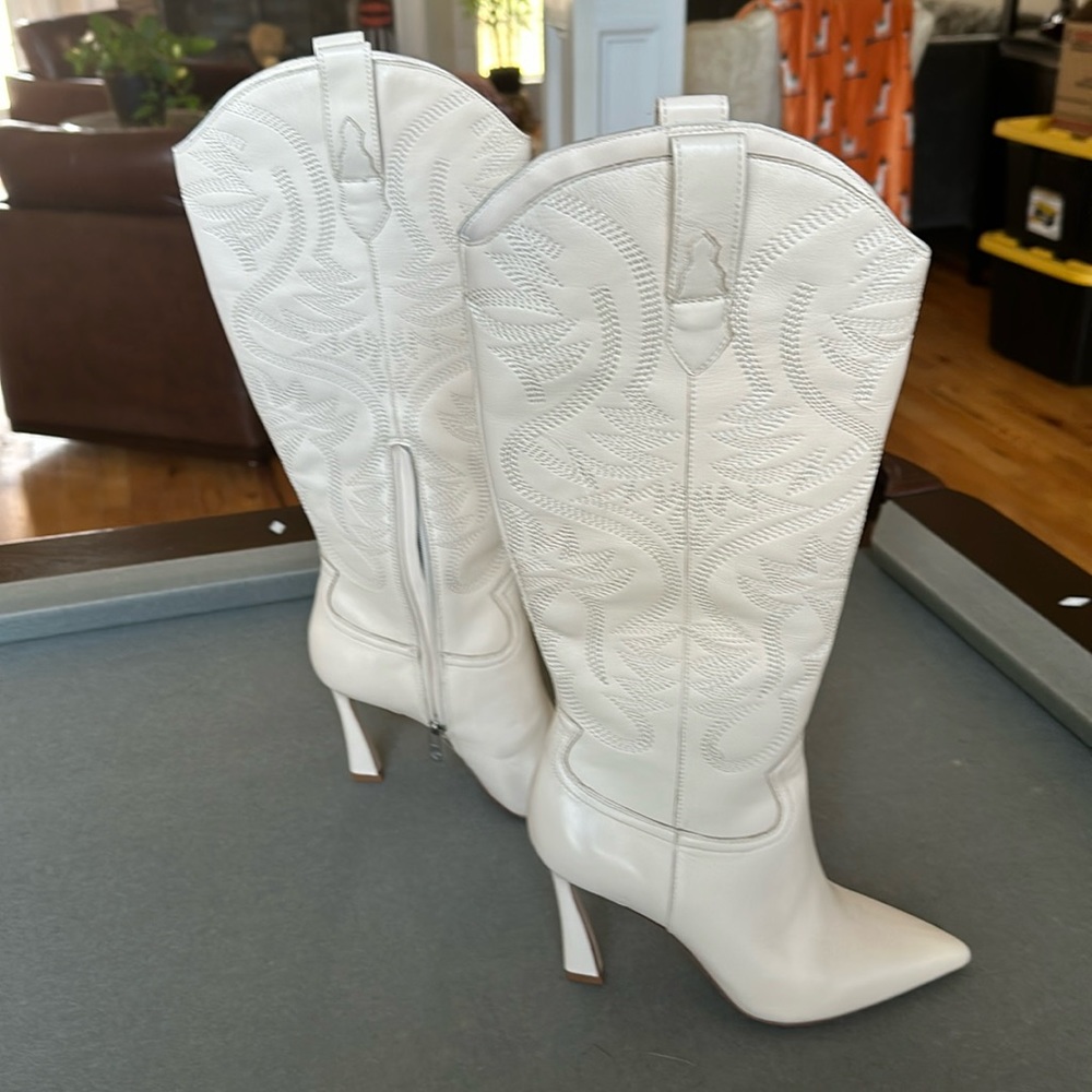 Antonio Melani leather heeled boots, sweet cream, size 7M